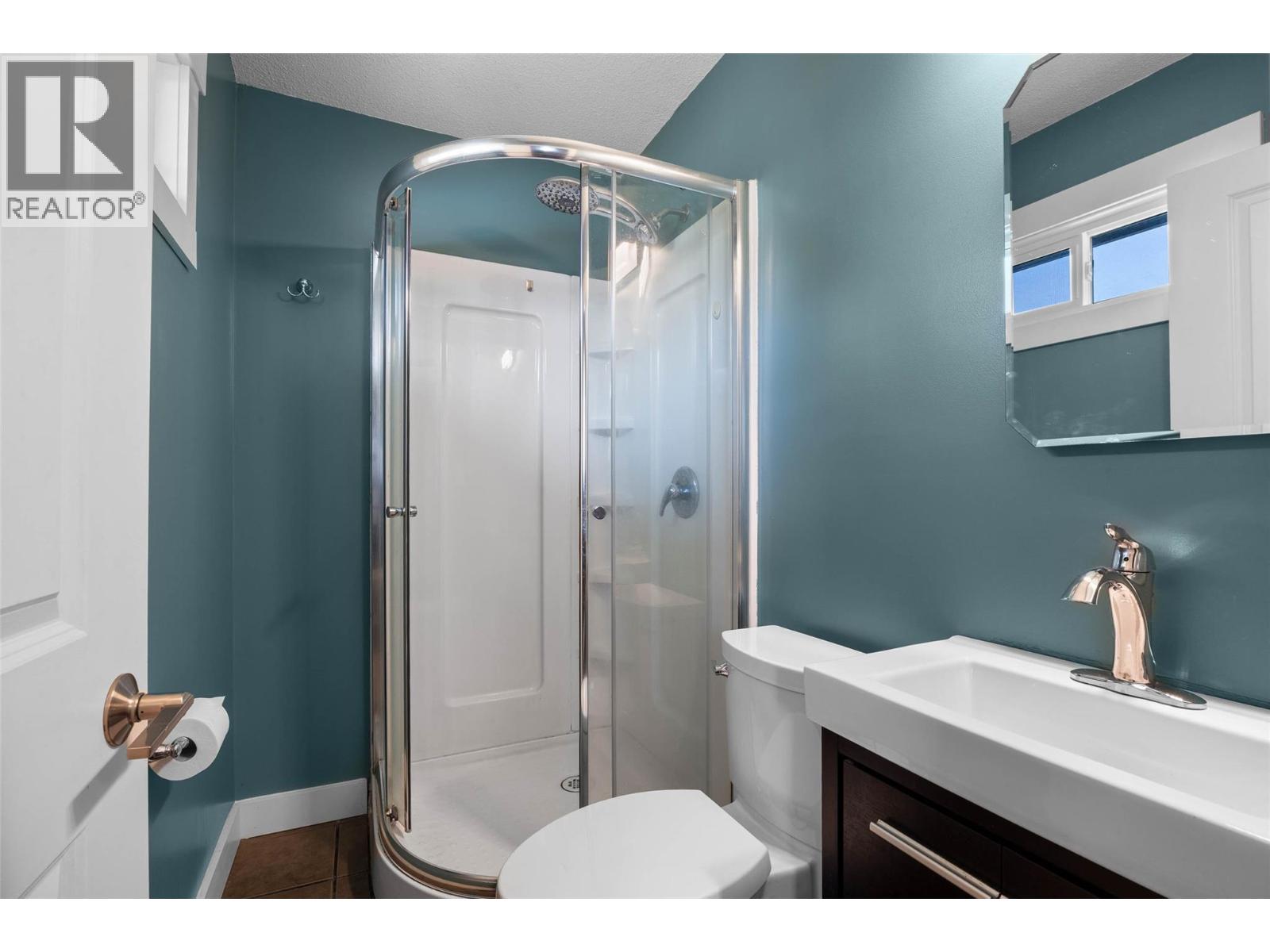 265 MCKAY Place - 22