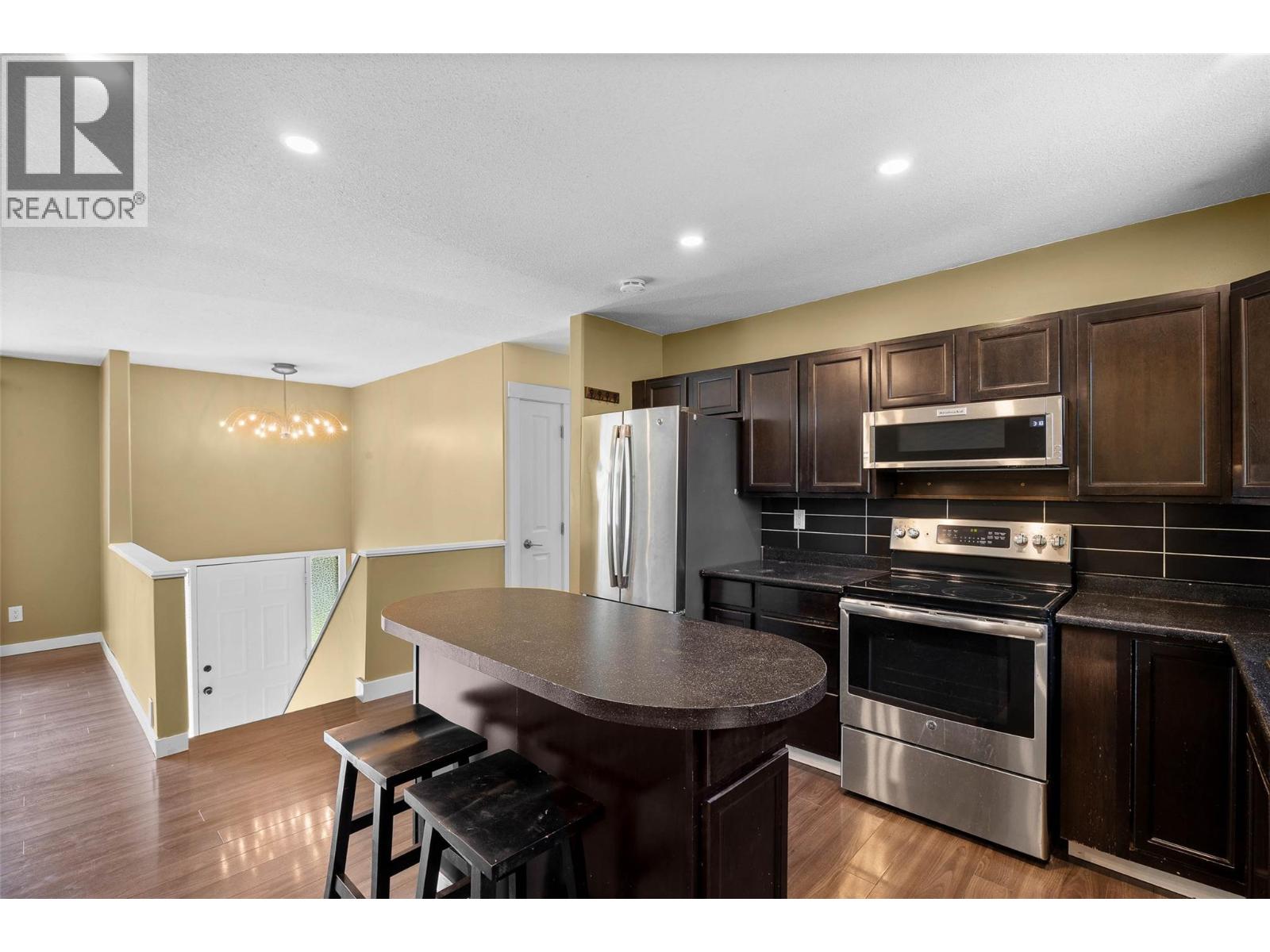 265 MCKAY Place - 17