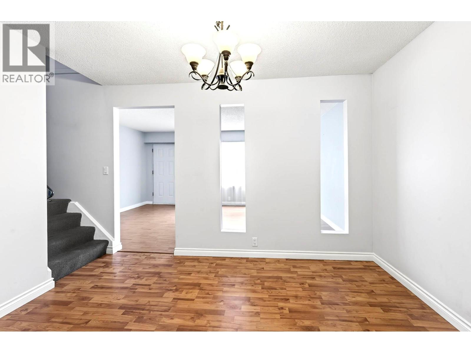 #59 800 Southill Street - Image 8