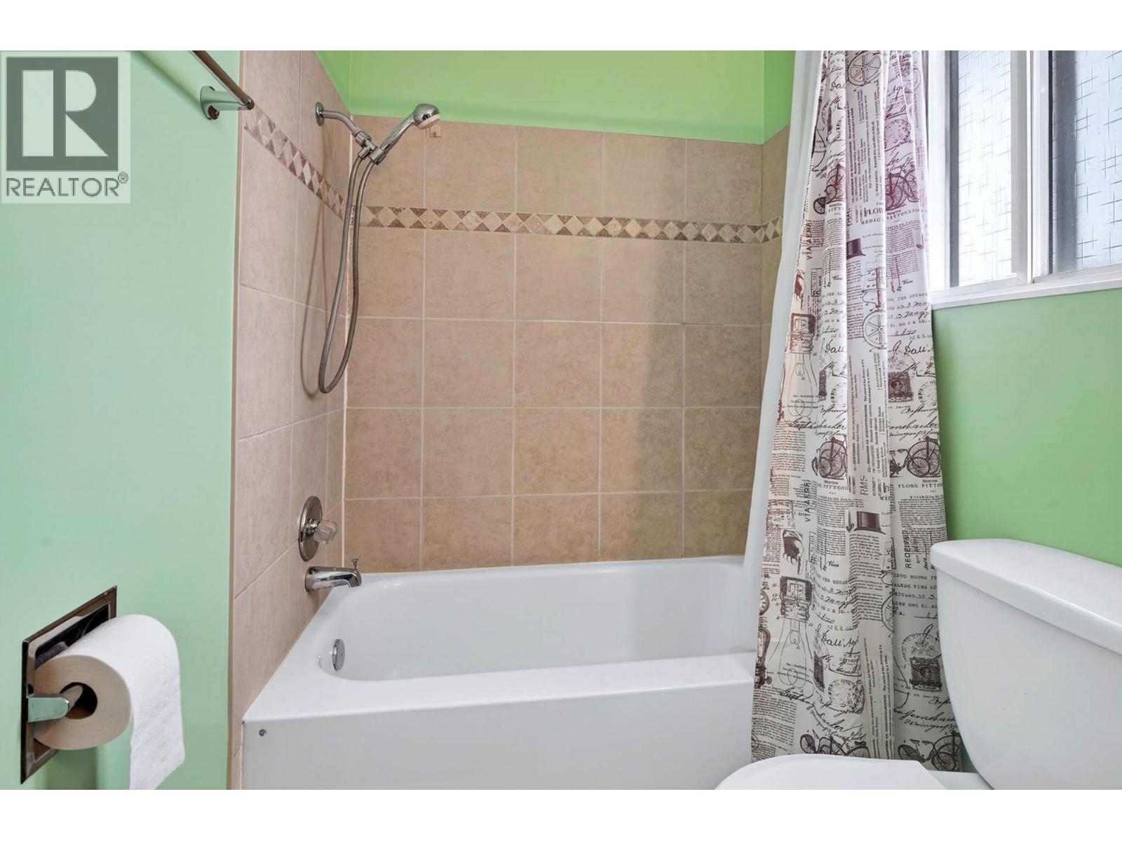 #59 800 Southill Street - 21