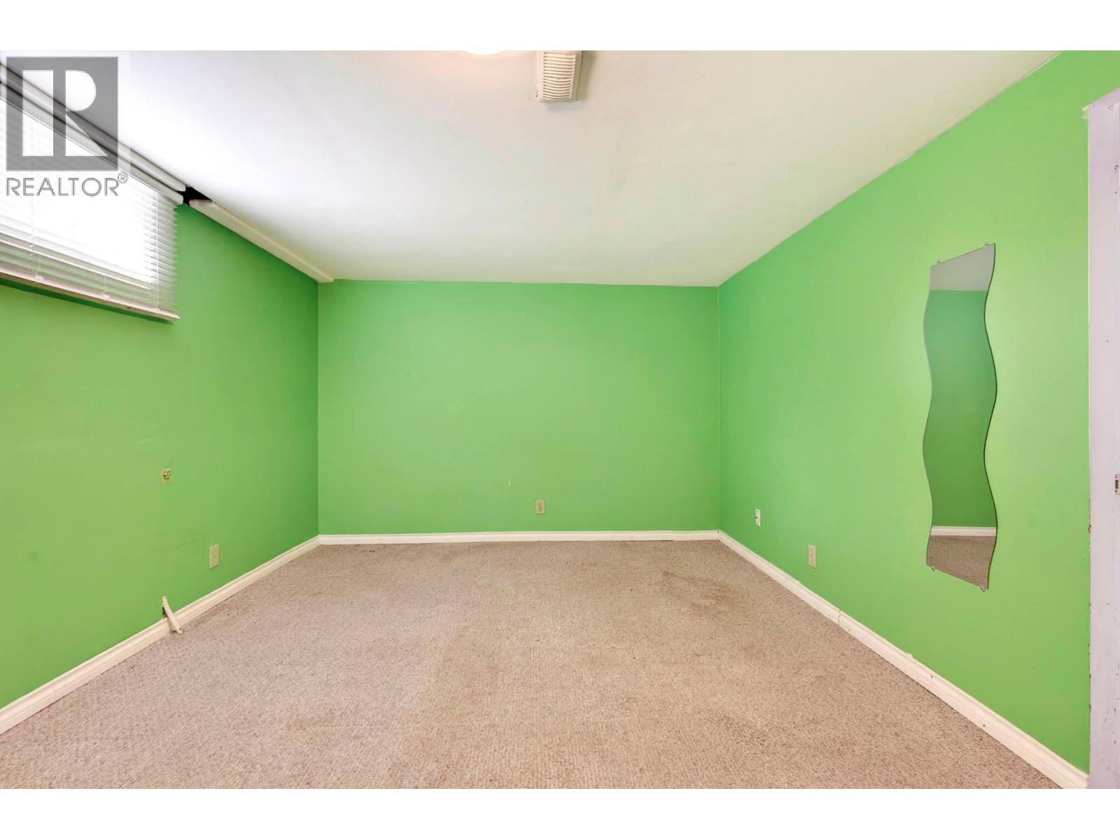 #59 800 Southill Street - 23