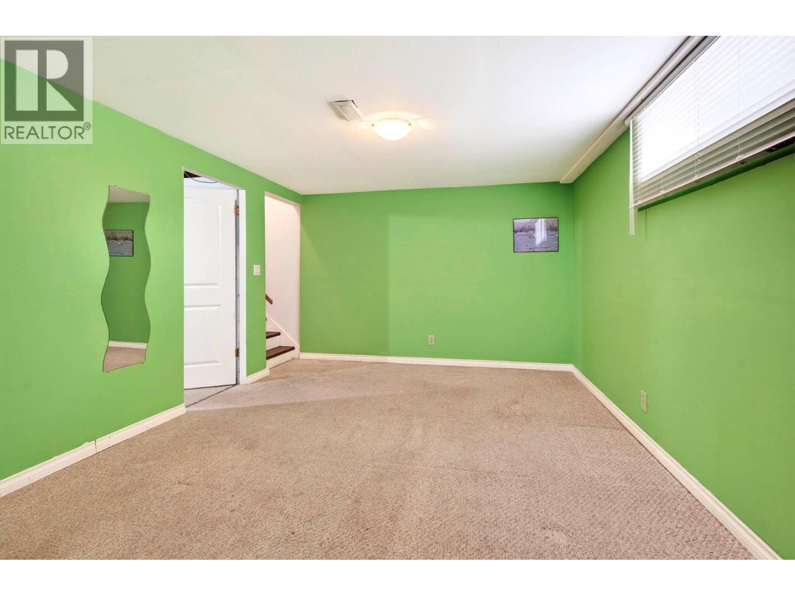 #59 800 Southill Street - Image 24