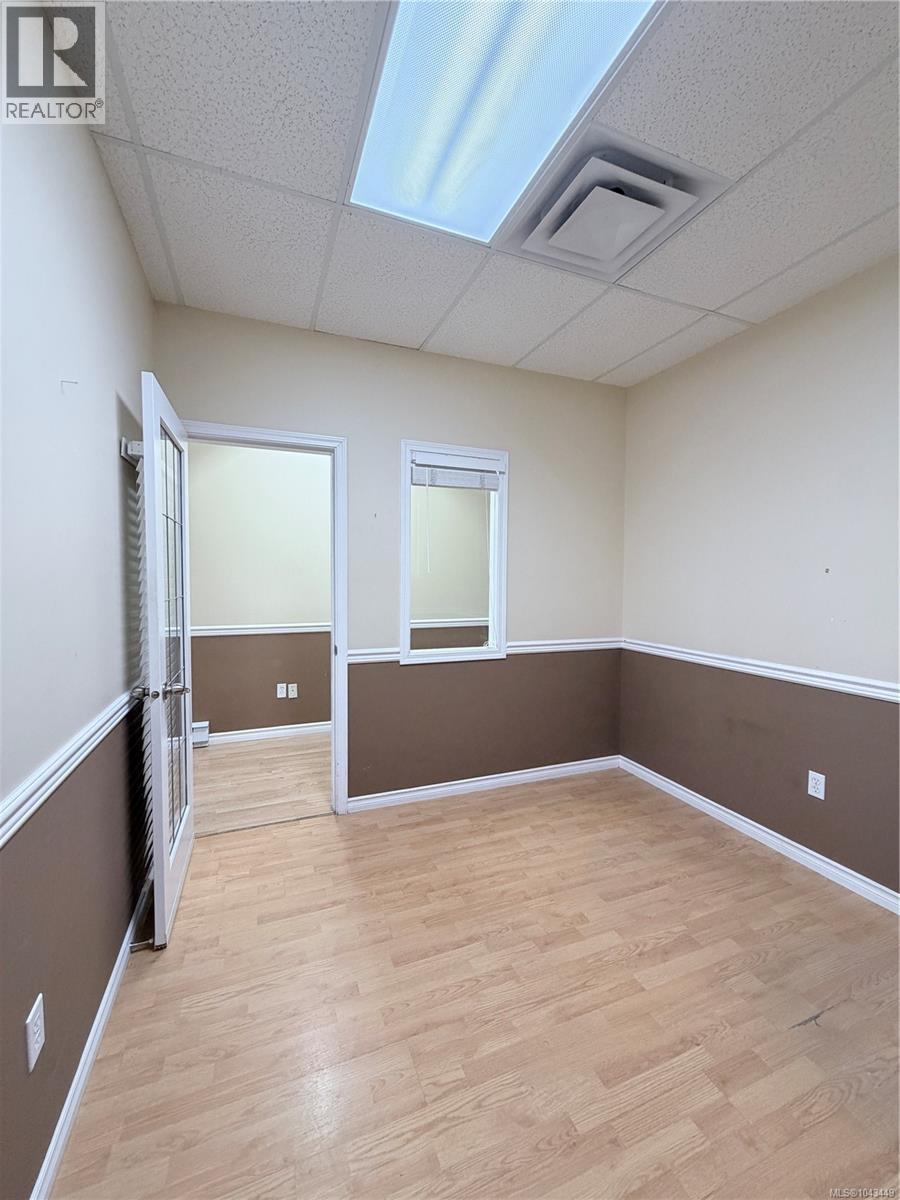 103 & 105 2849 Peatt Road, Langford