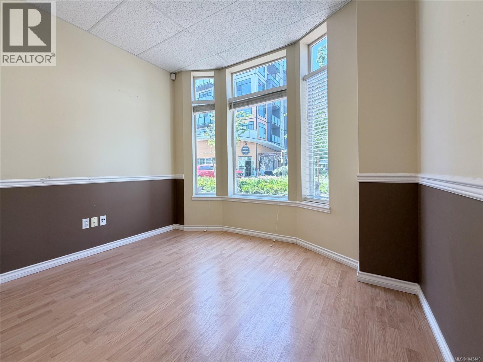 103 & 105 2849 Peatt Road, Langford