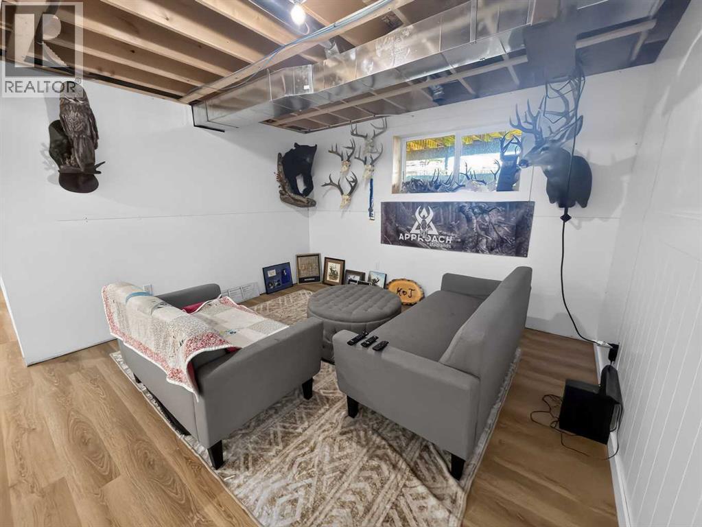 10502 105 Ave - 17