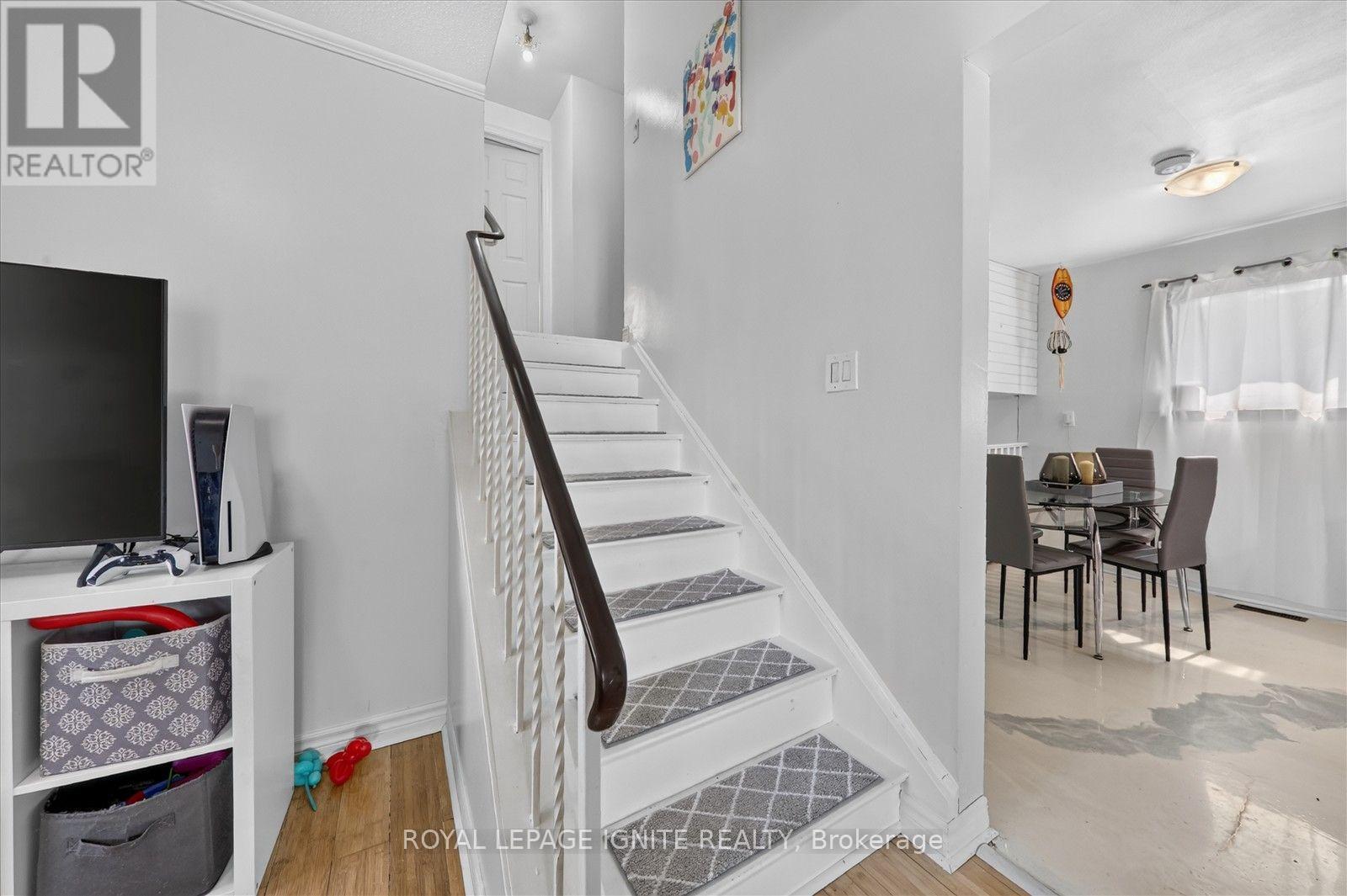 7 BRIARBLUFF AVENUE - Image 17