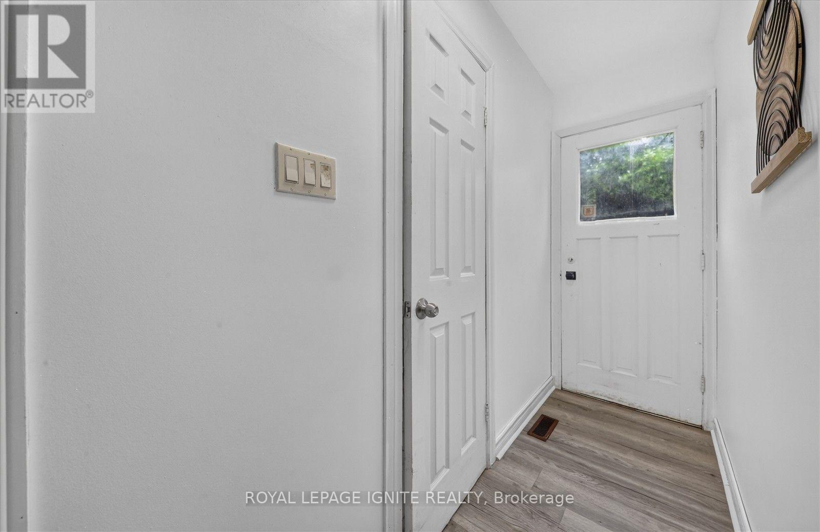7 BRIARBLUFF AVENUE - Image 30