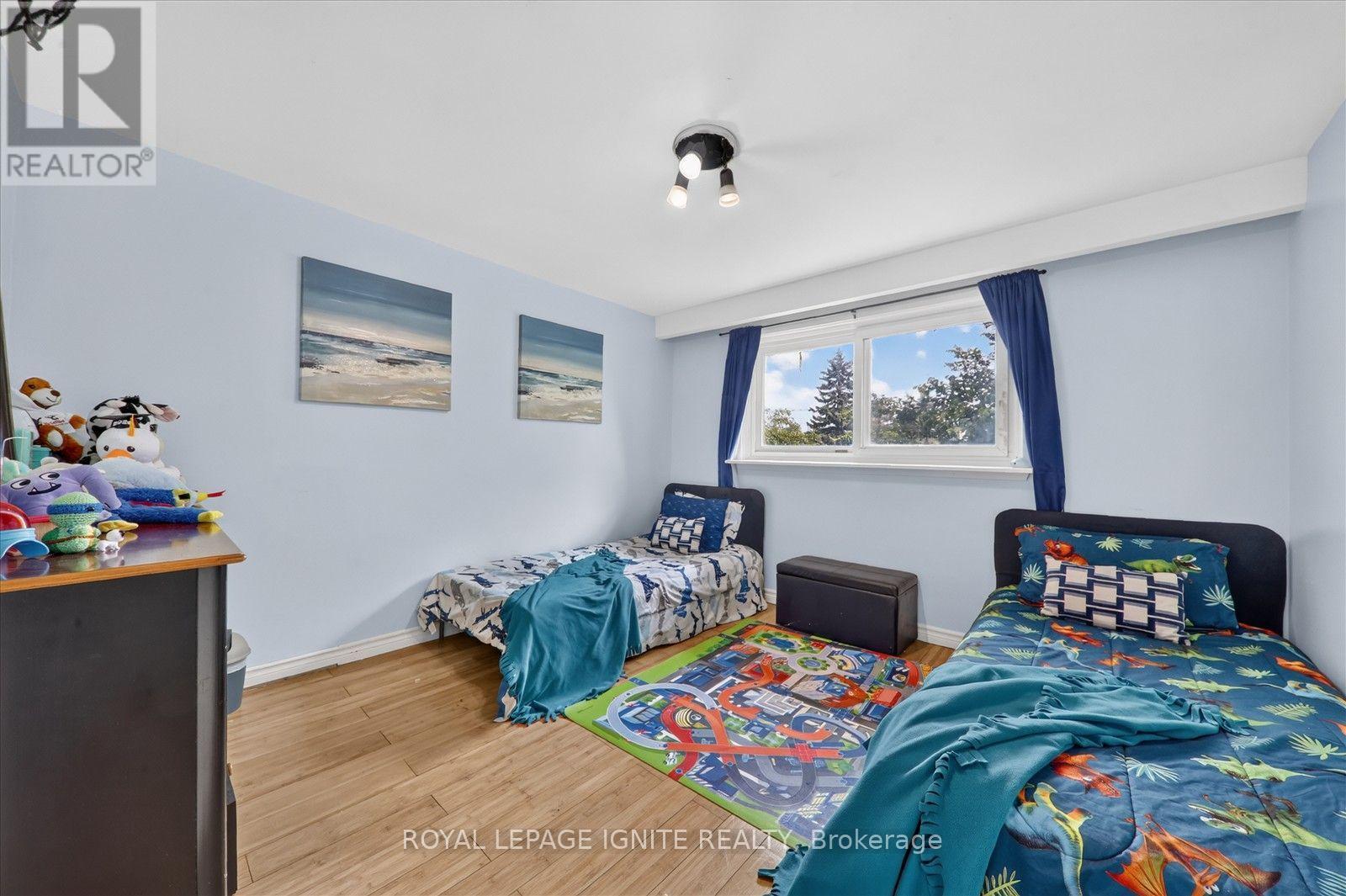 7 BRIARBLUFF AVENUE - Image 21