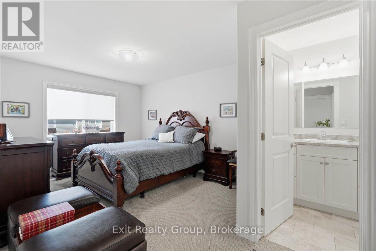 30 SANDHU CRESCENT - 14