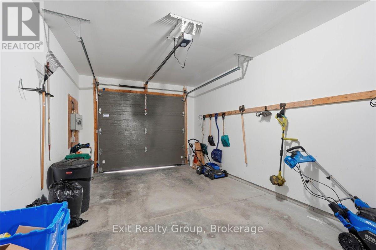 30 SANDHU CRESCENT - 28