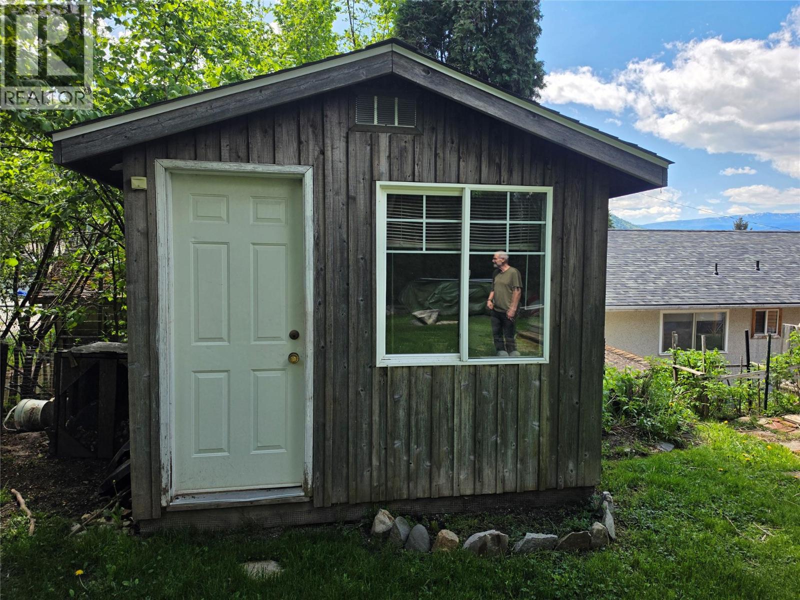 506 Delbruck Street - 37