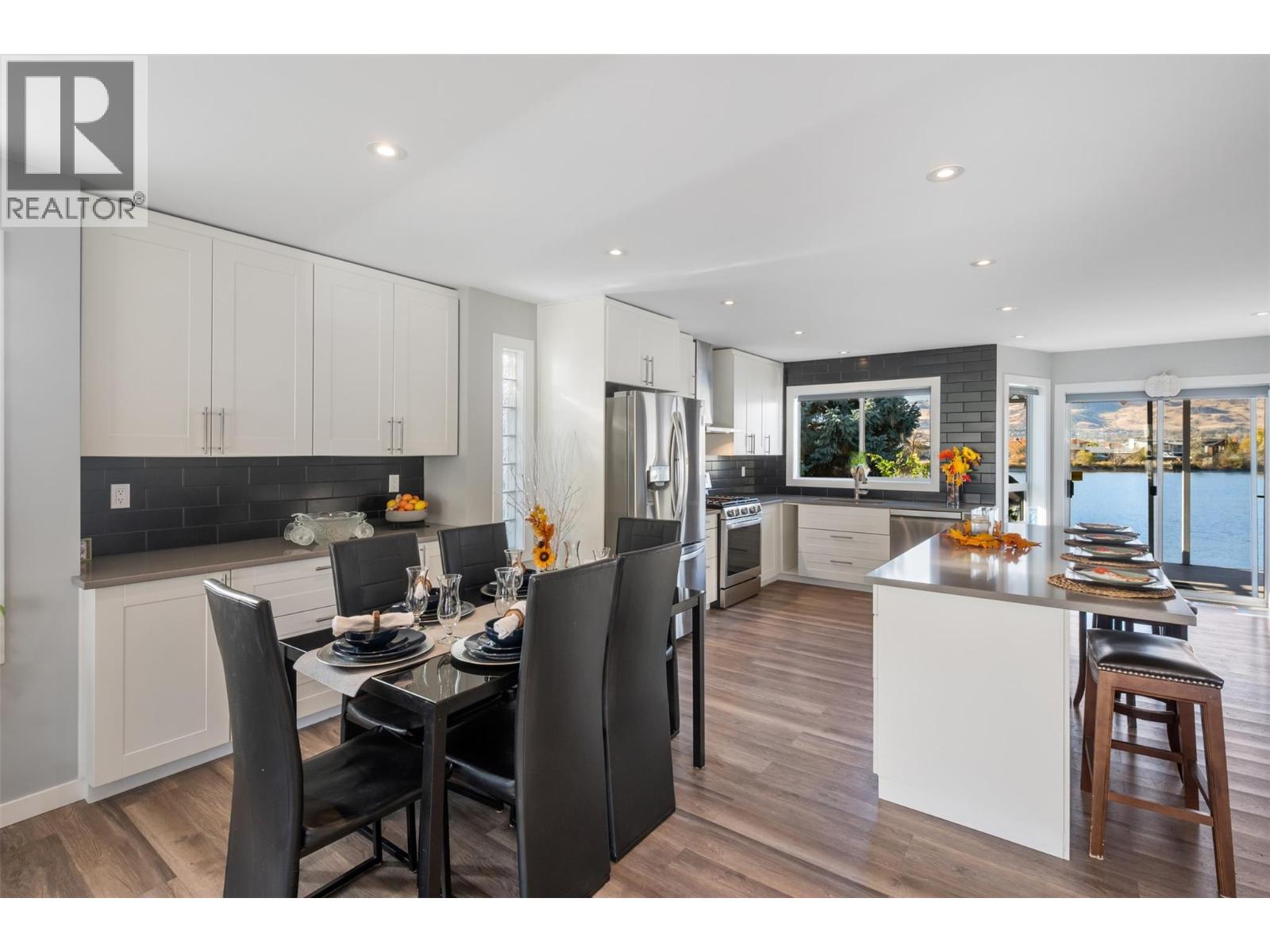 38 BAYVIEW Crescent - 16