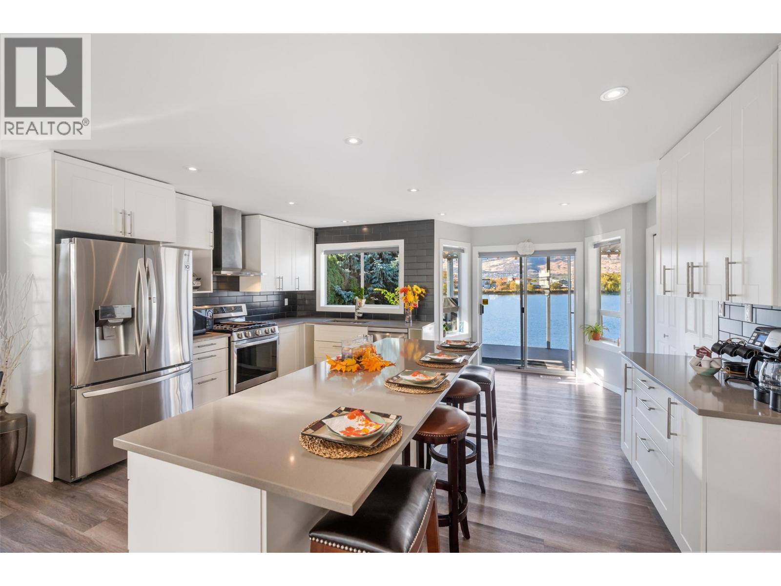 38 BAYVIEW Crescent - 18