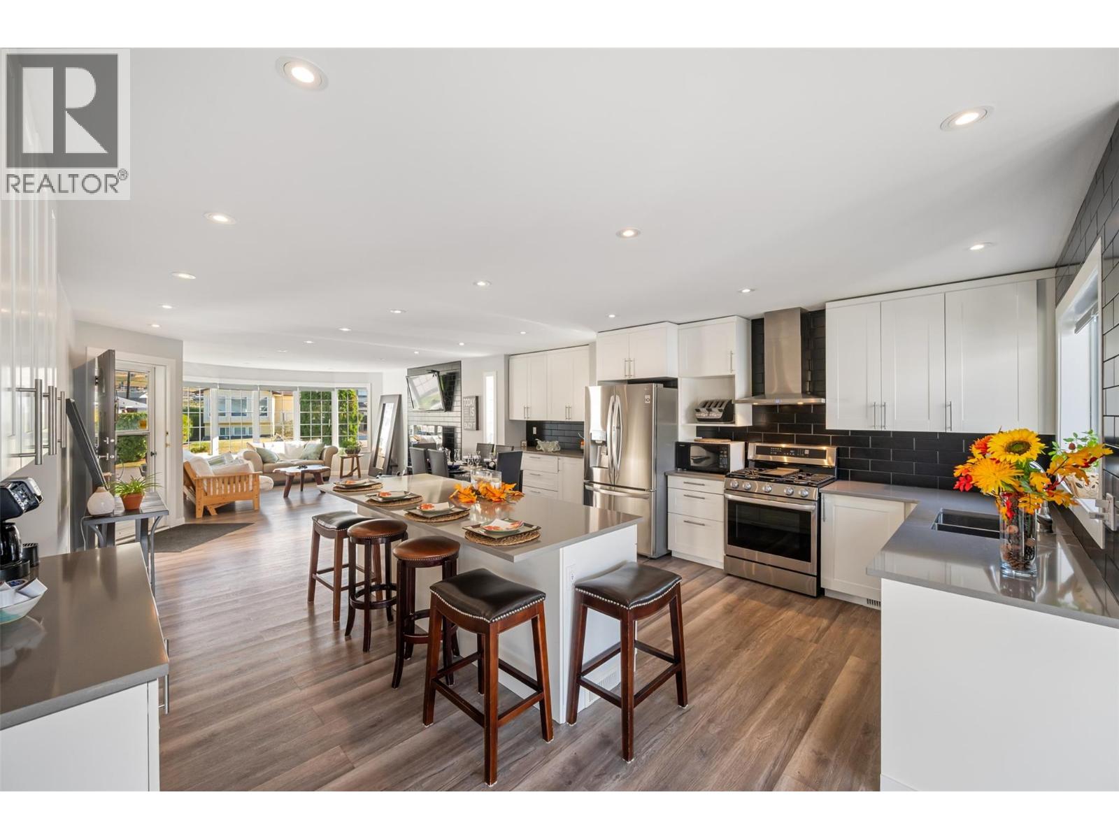 38 BAYVIEW Crescent - 23