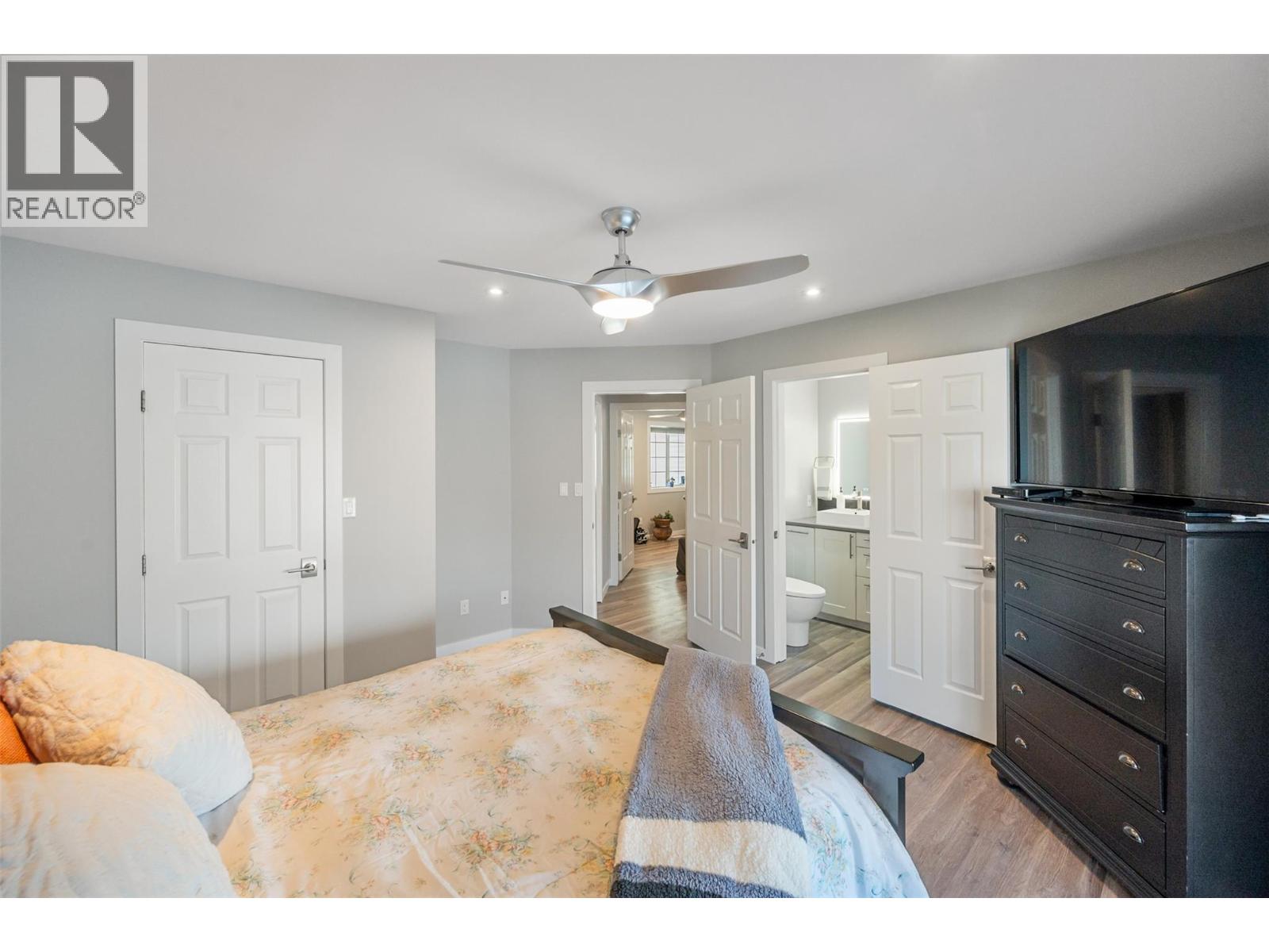 38 BAYVIEW Crescent - 29