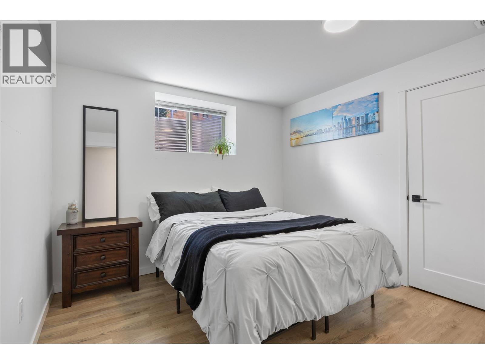 #1 220 Shepherd Road - 23