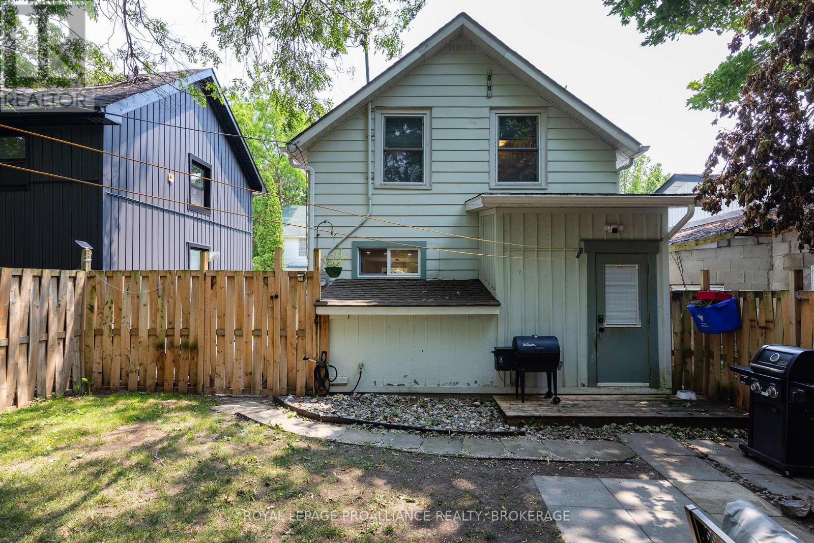 114 NORTH STREET N - 11