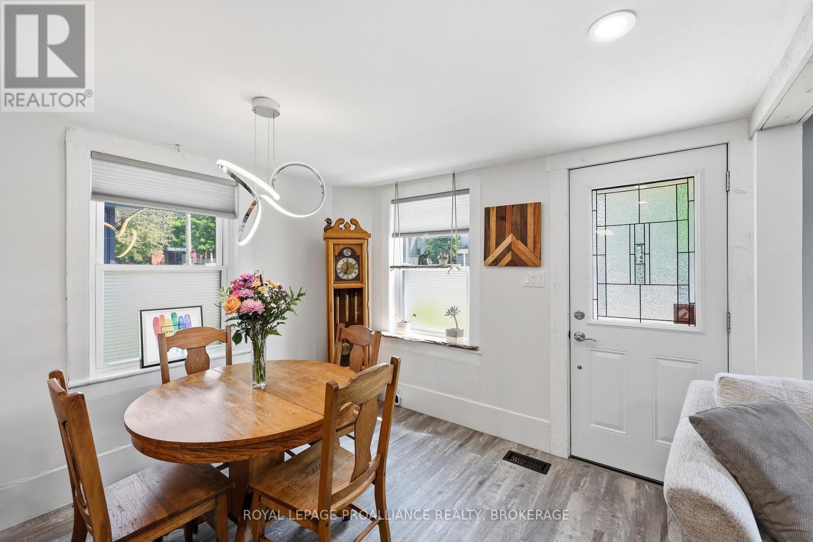 114 NORTH STREET N - 15
