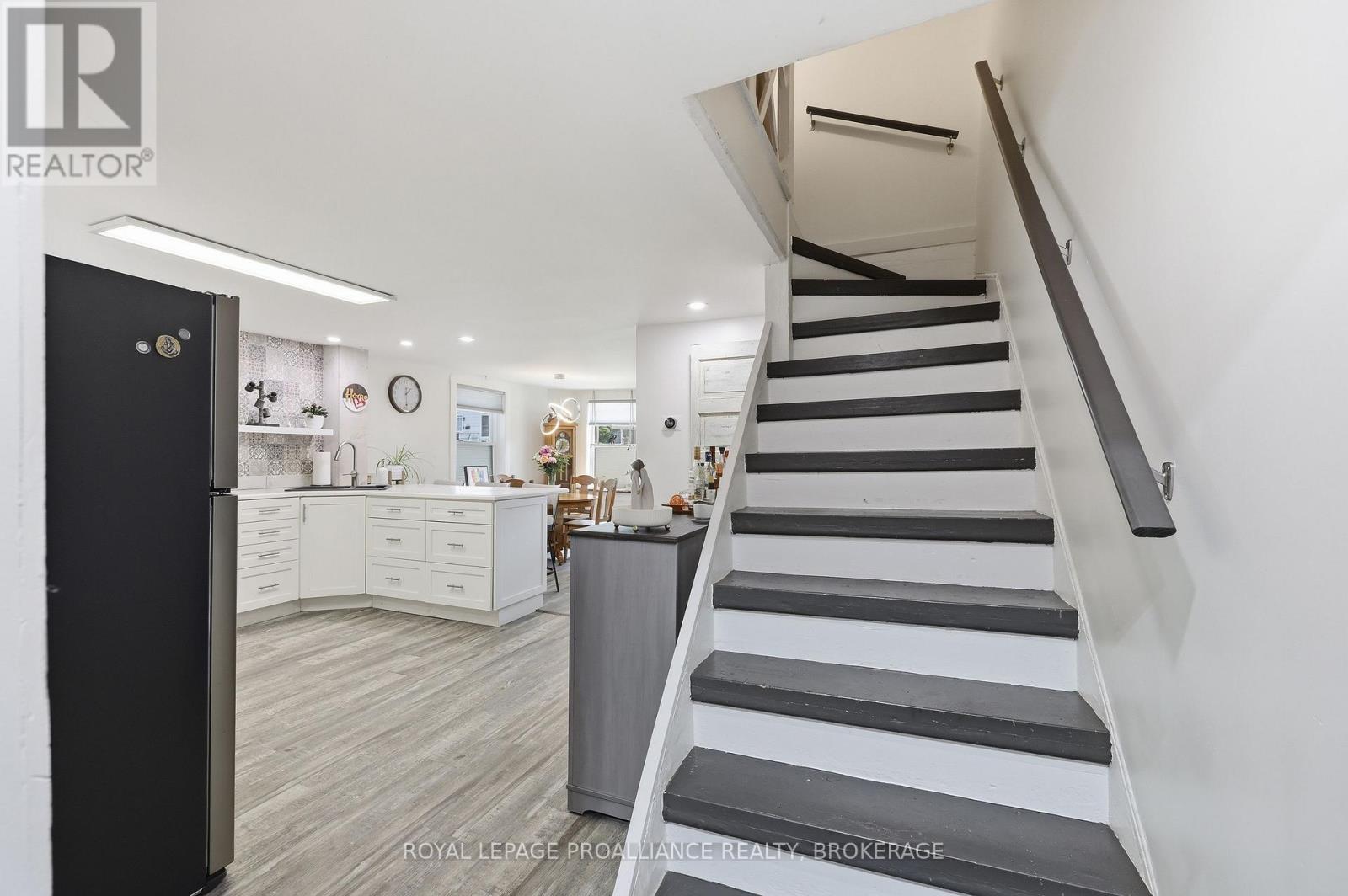 114 NORTH STREET N - 30