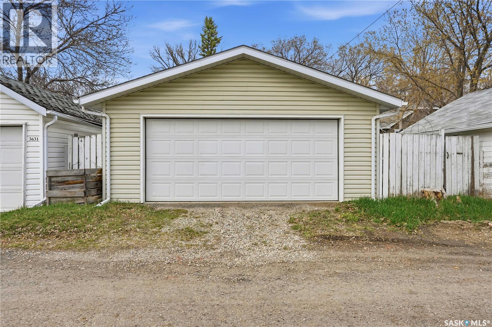 3625 Victoria AVENUE - 36
