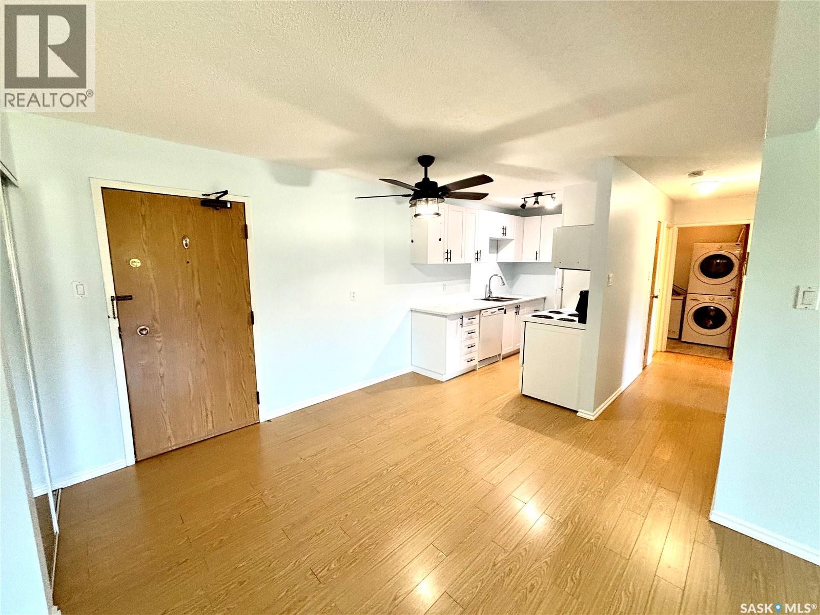 #104 307 Tait CRESCENT - Image 5