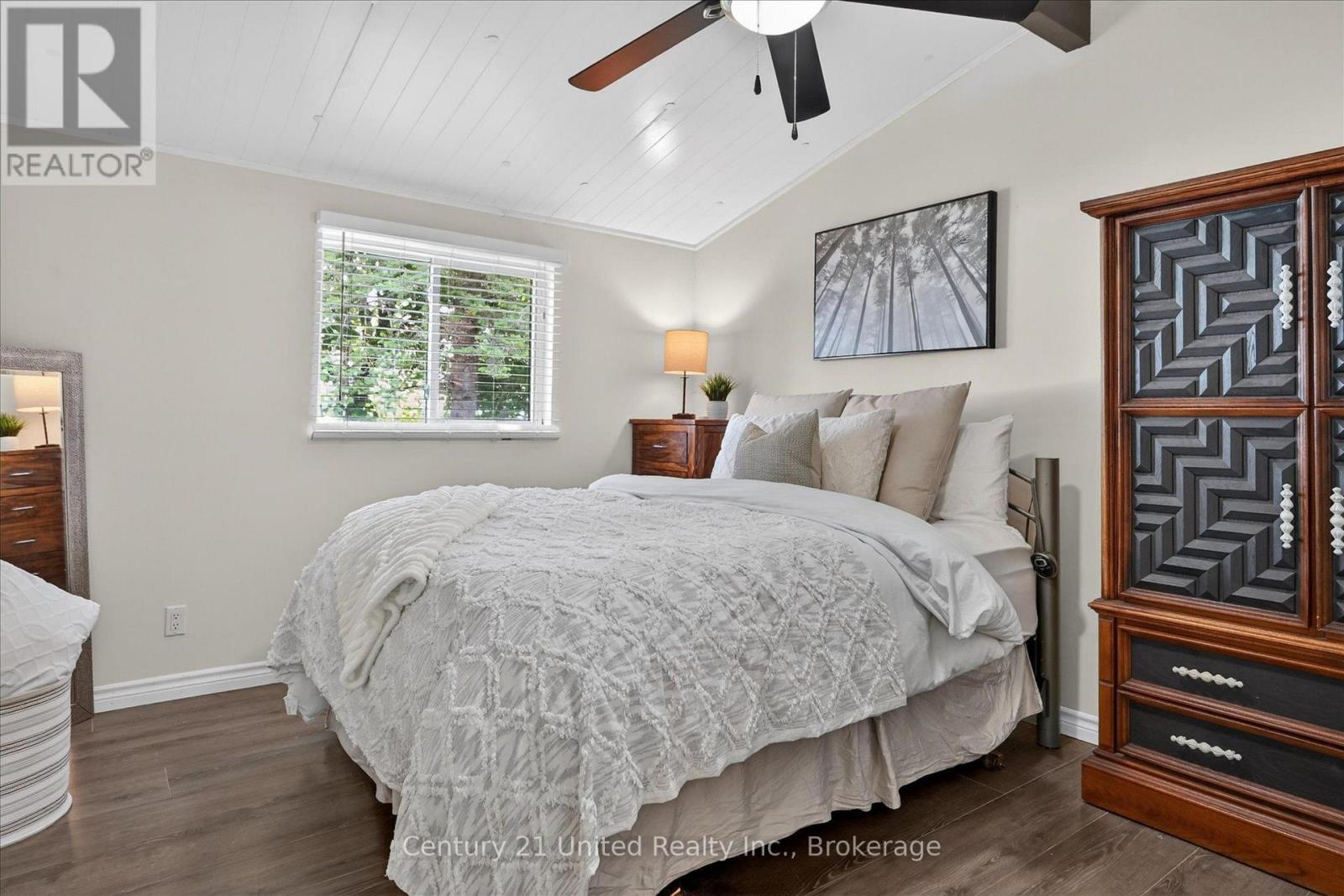 1515 O'CONNOR DRIVE - 35