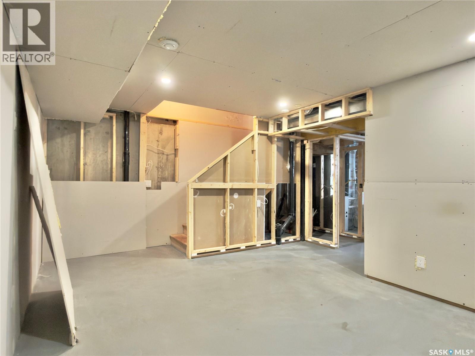 #128 Westfield ROAD - Image 45