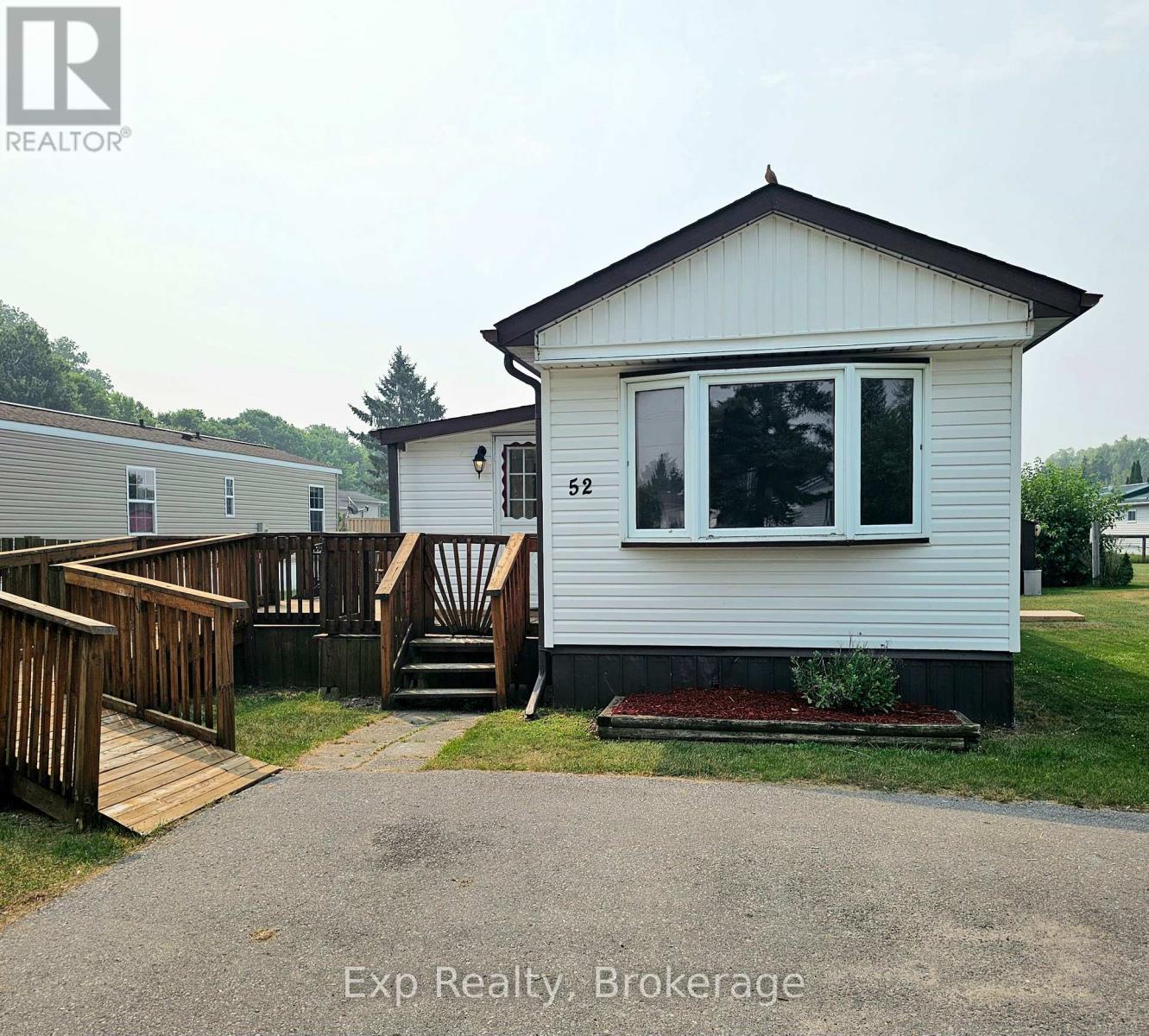 529-52 HWY2 ESTATES - 1