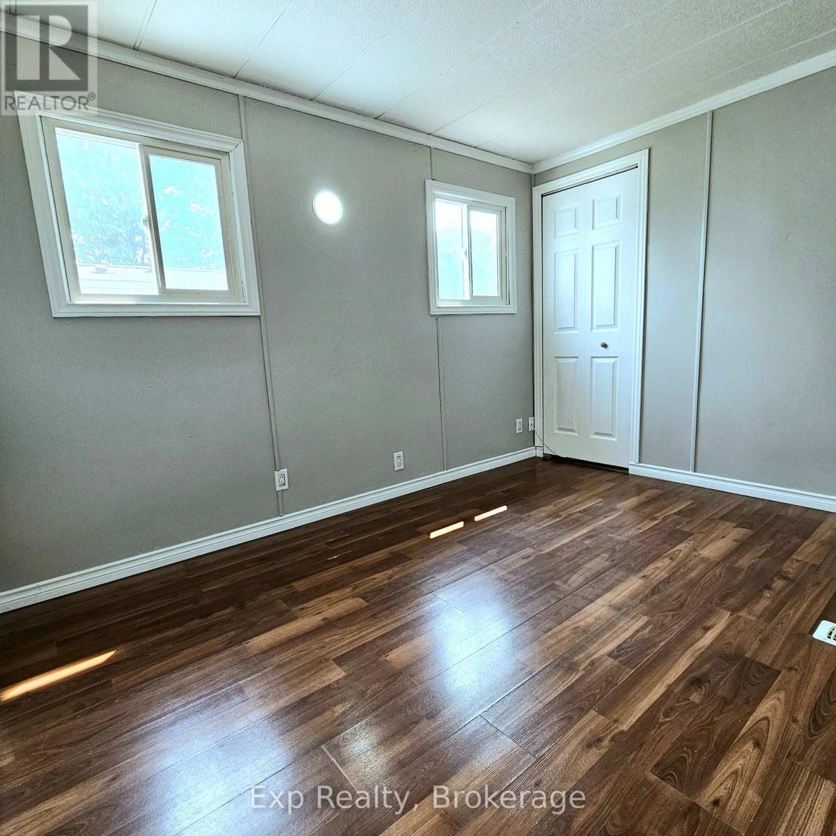 529-52 HWY2 ESTATES - Image 11