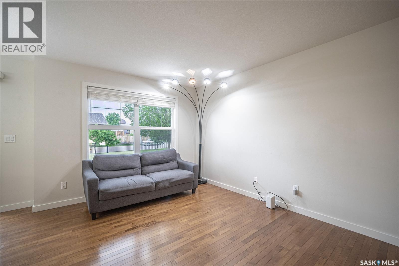 #307 710 Gordon ROAD - 10