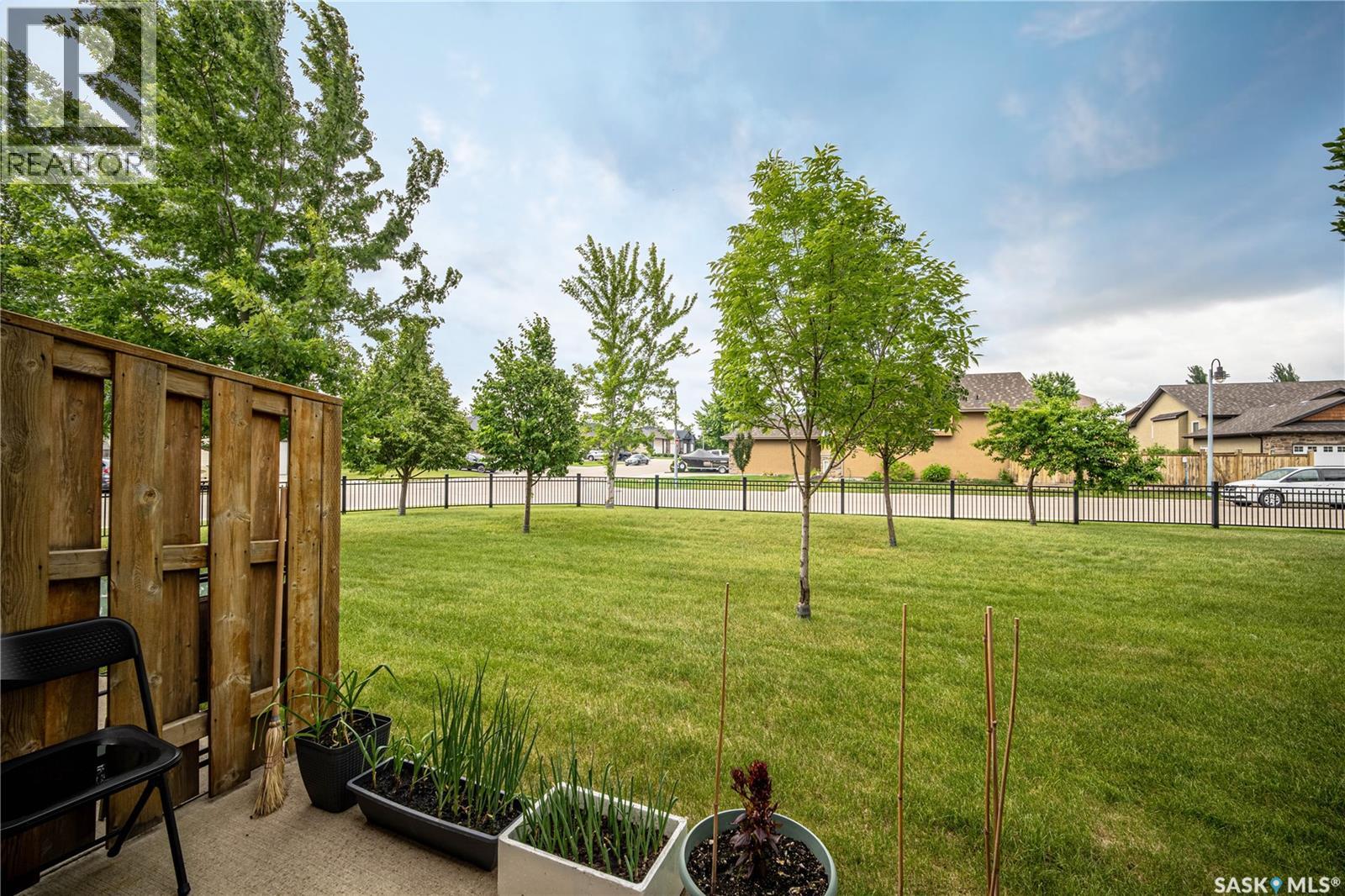 #307 710 Gordon ROAD - 37