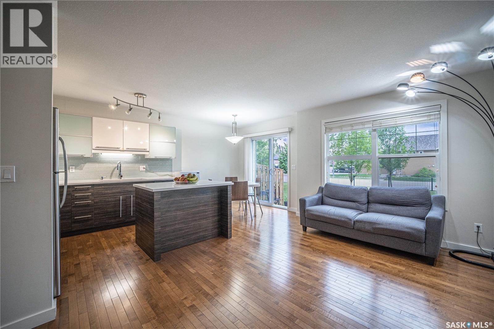 #307 710 Gordon ROAD - 4
