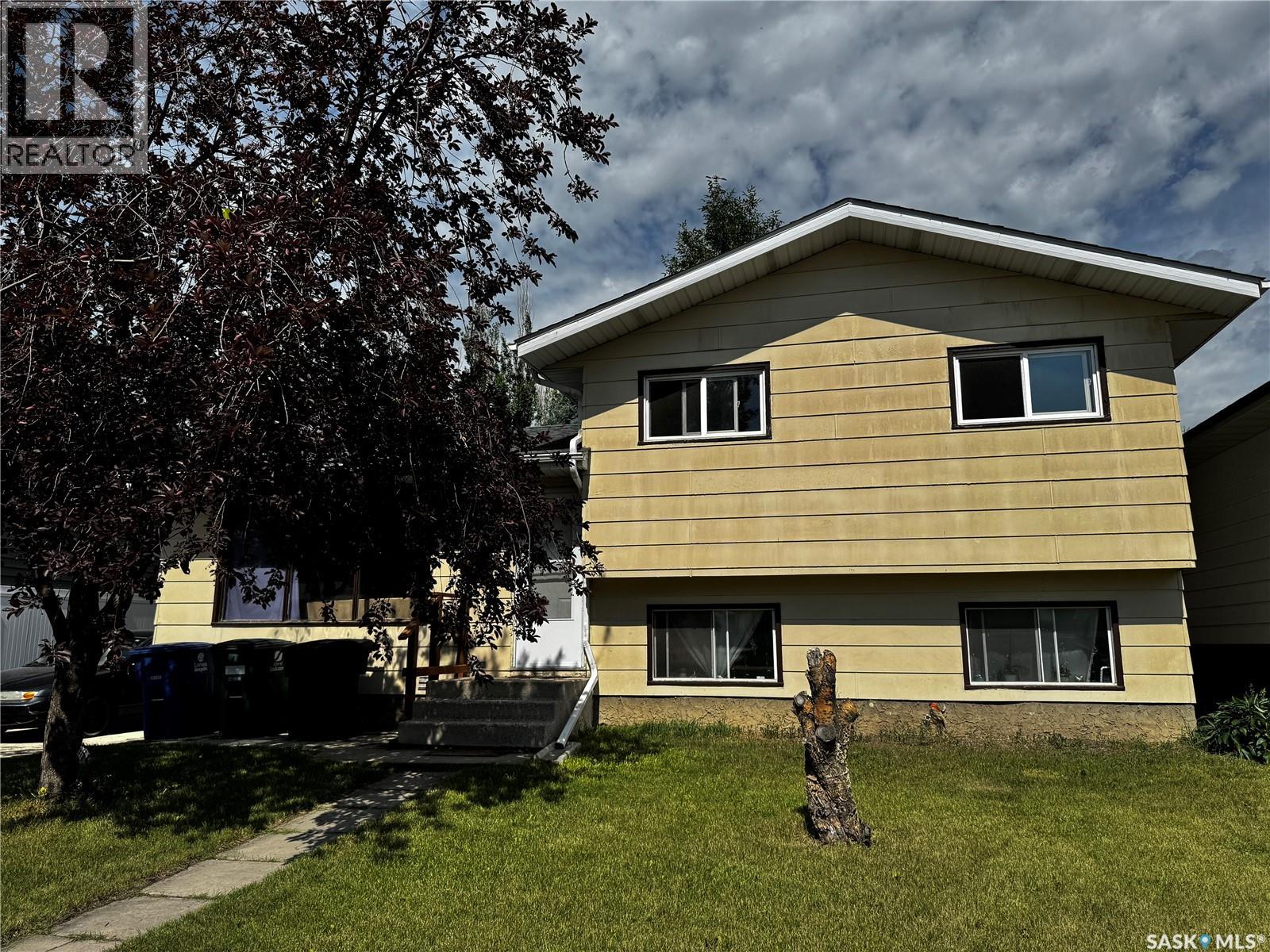 3554 Fairlight DRIVE - 1