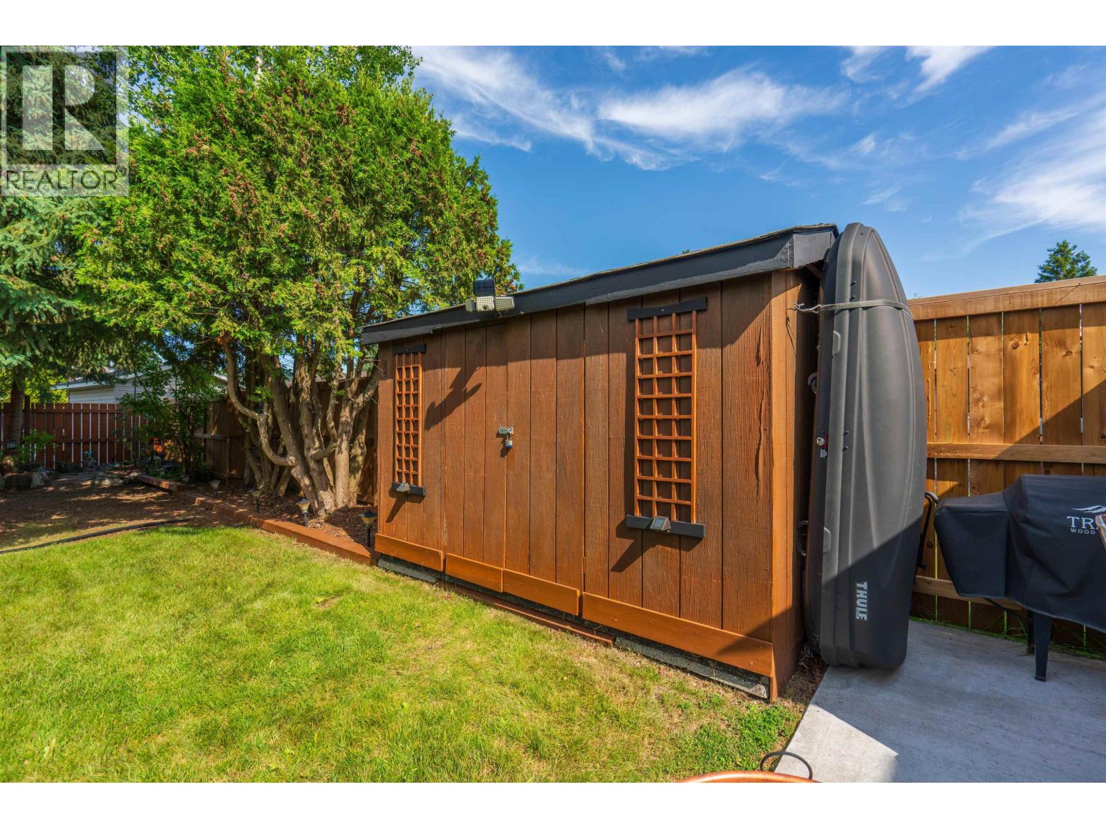173 VOYAGEUR DRIVE - 34