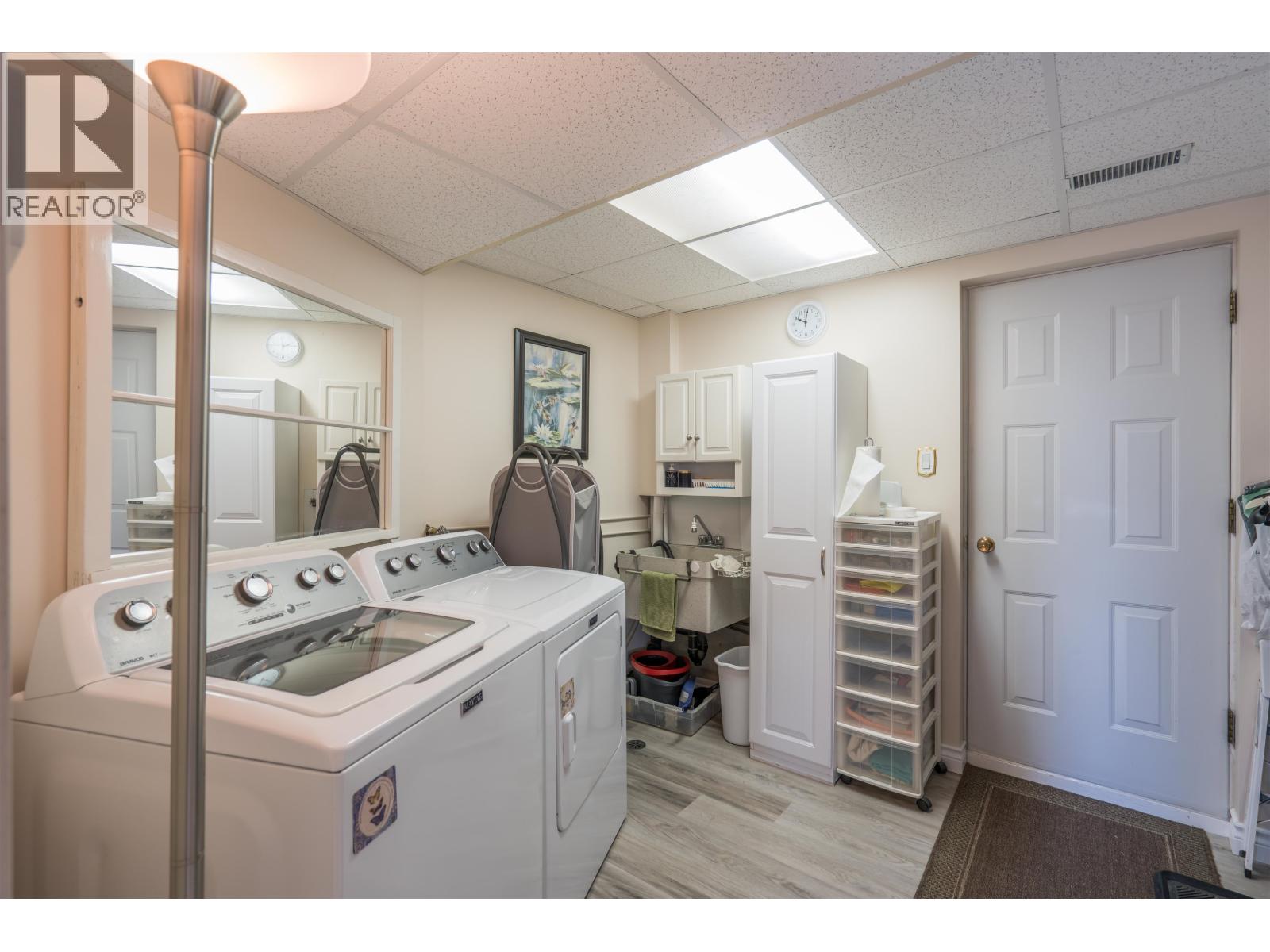 173 VOYAGEUR DRIVE - 20
