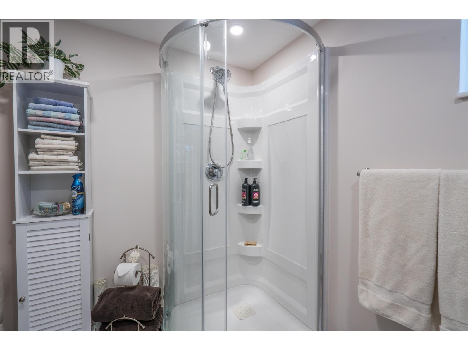 173 VOYAGEUR DRIVE - 23