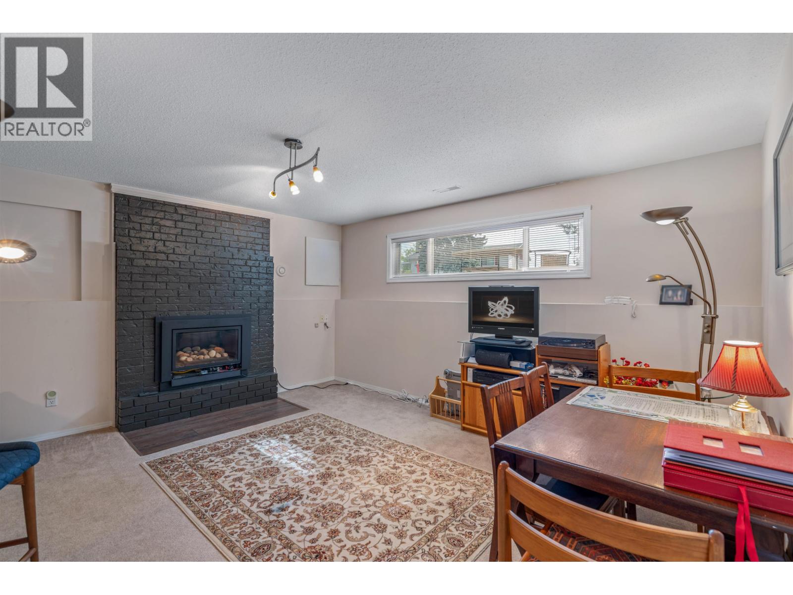 173 VOYAGEUR DRIVE - 19