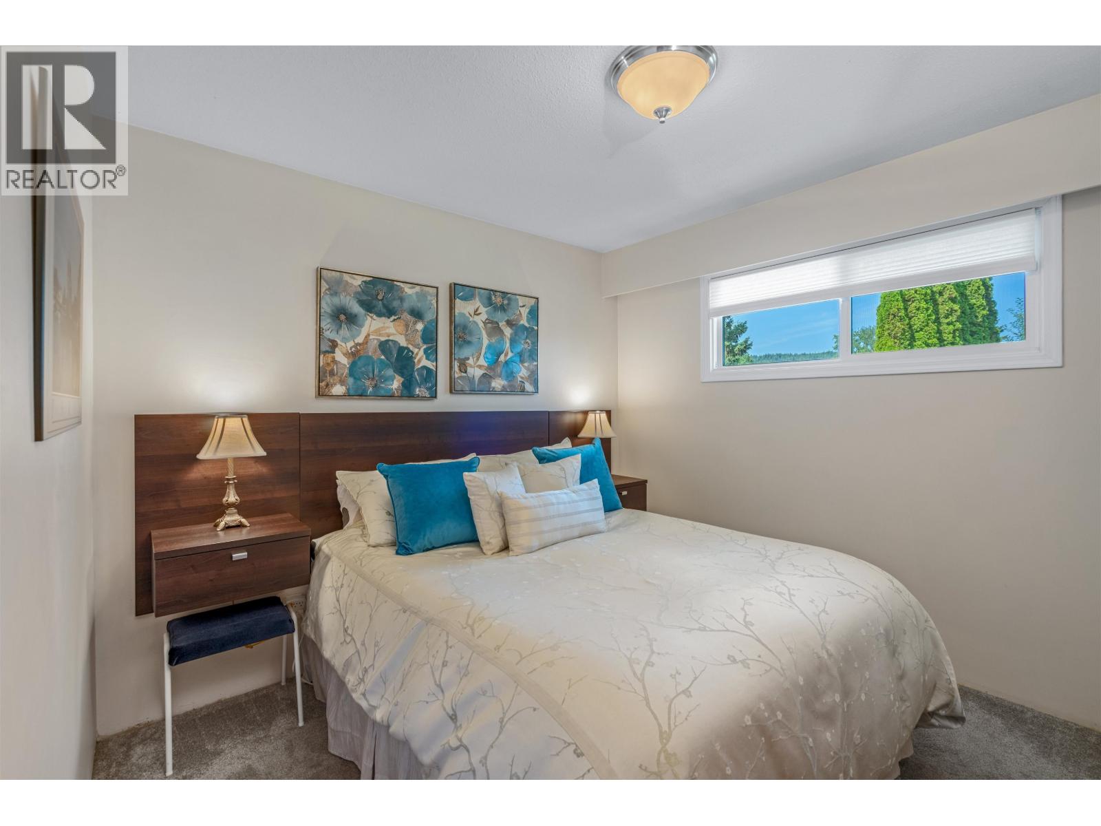 173 VOYAGEUR DRIVE - 11