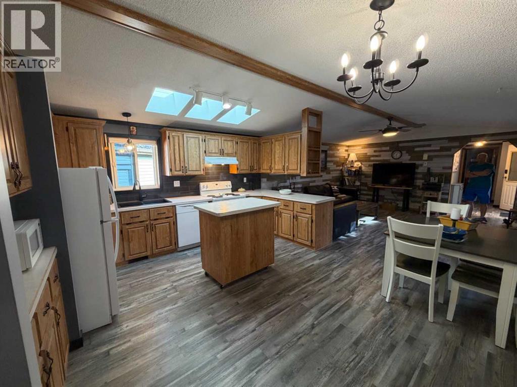 2923 31 Avenue S - 8