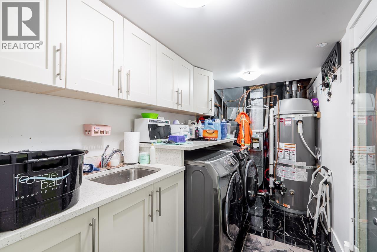 9 Bed, 6 Bath House for Sale in Maple Ridge – 21528 DONOVAN AVENUE, Maple Ridge – MLS# R3119275 - Image 33