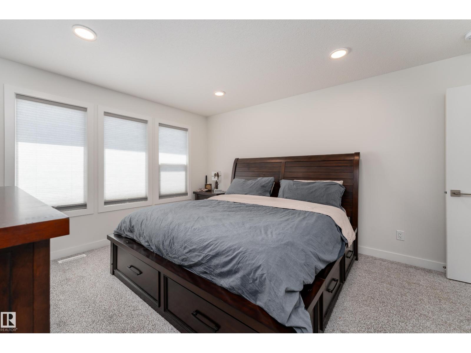 9119 183 AV NW - 31