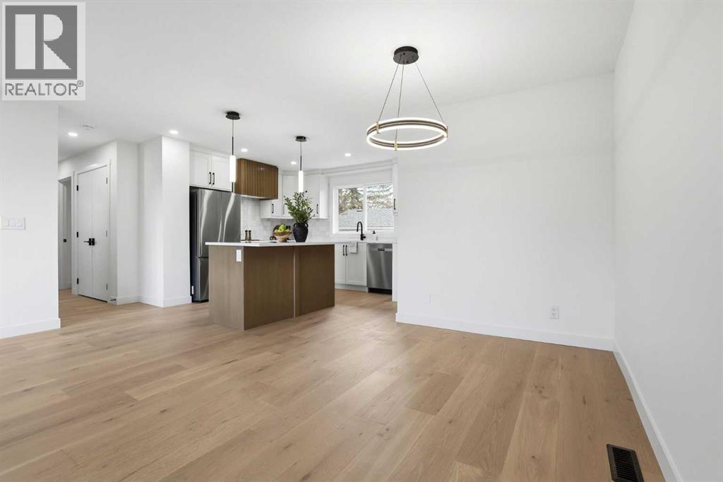 5439 Dalrymple Crescent NW - 21