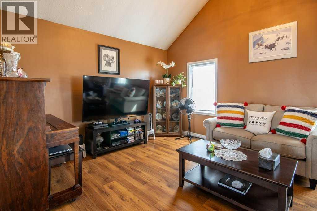 10, 33139 Range Road 55 - 36