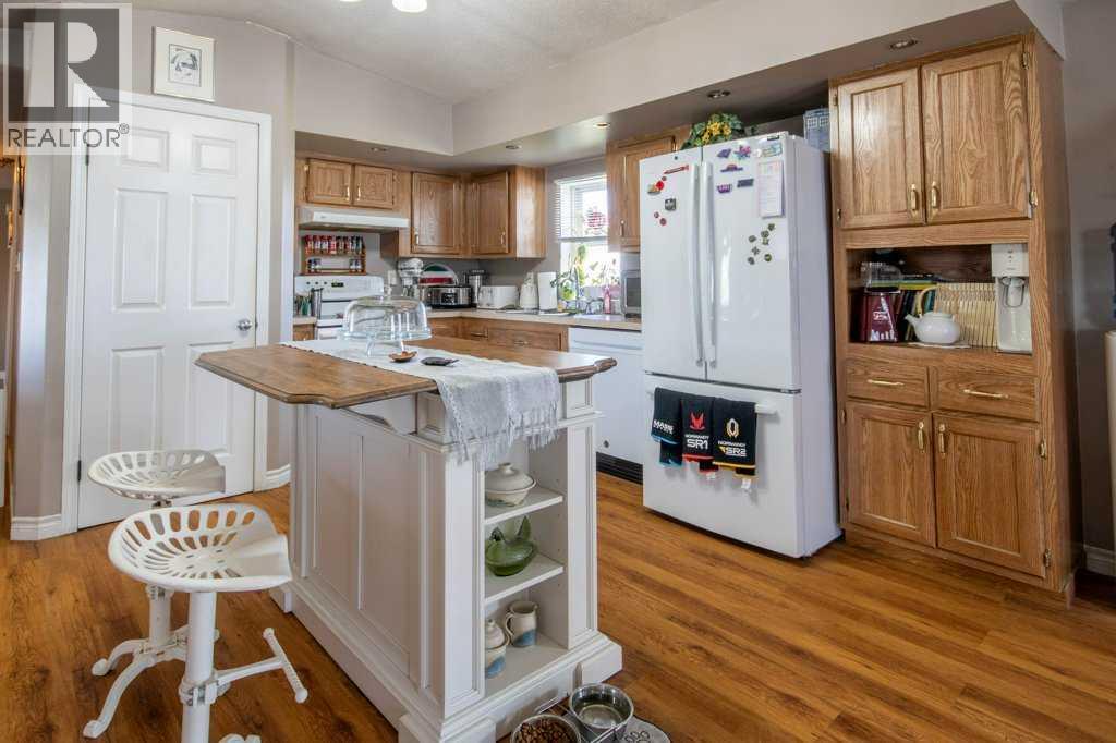 10, 33139 Range Road 55 - 33