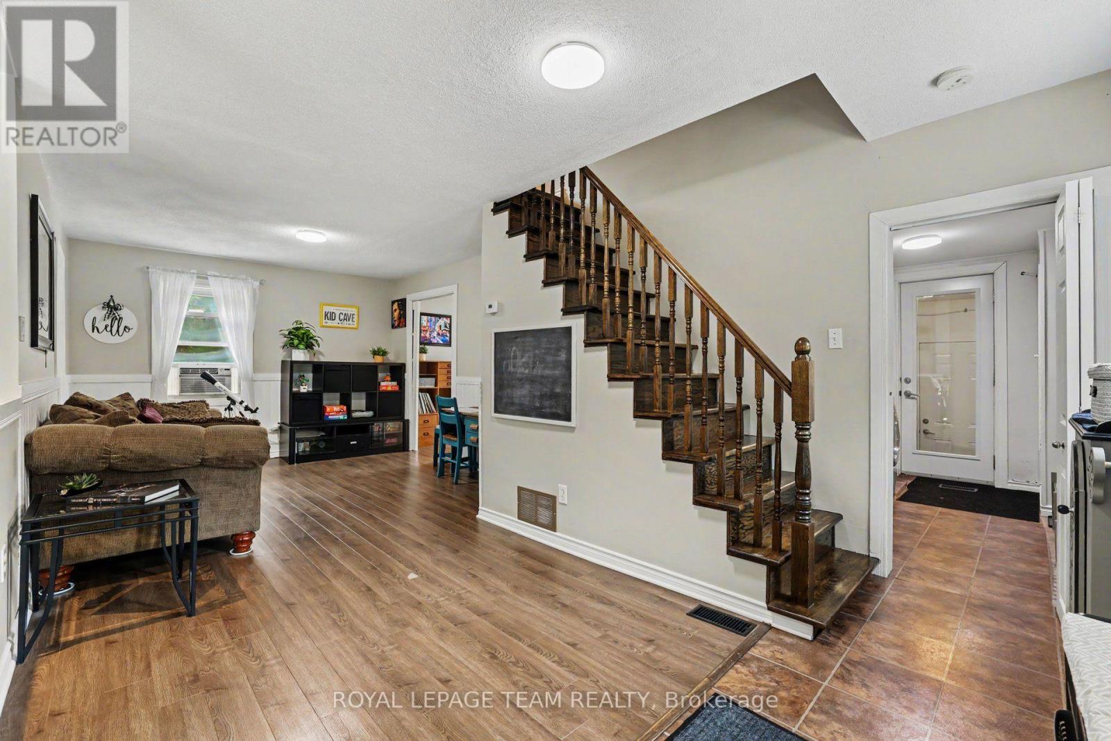 177 LAKE PARK ROAD E - 13