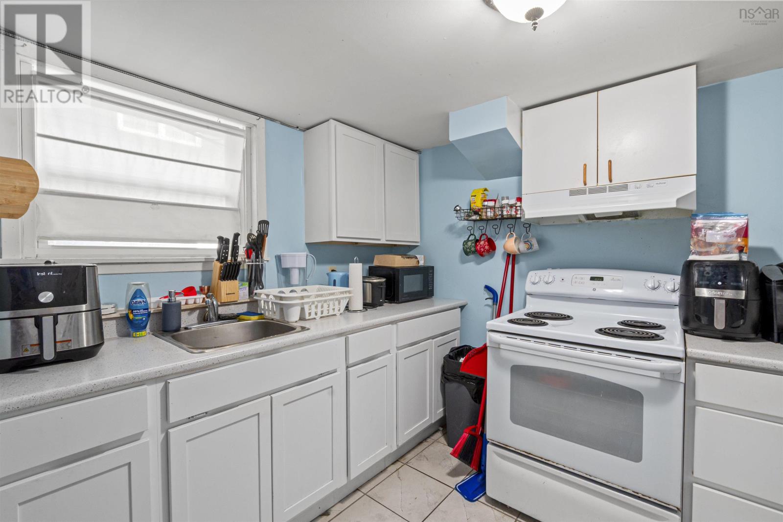 3636 Lynch - 17