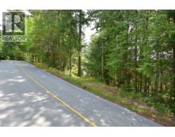 4365 Francis Peninsula Road, Madeira Park, BC V0N2H1 Photo 11