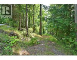 4365 Francis Peninsula Road, Madeira Park, BC V0N2H1 Photo 12