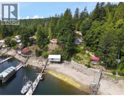 4365 Francis Peninsula Road, Madeira Park, BC V0N2H1 Photo 6
