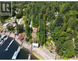 4365 Francis Peninsula Road, Madeira Park, BC V0N2H1 Photo 7